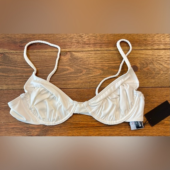 Fashion Union Exclusive | Ruched Underwire Bikini Top | White | Women’s 6 & 8 - Picture 3 of 8